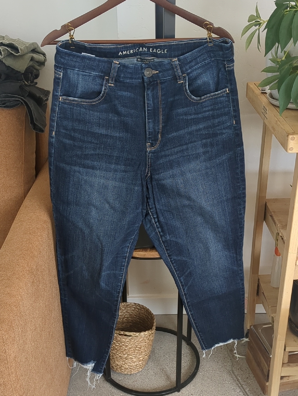American Eagle Curvy Crop Jeans 12